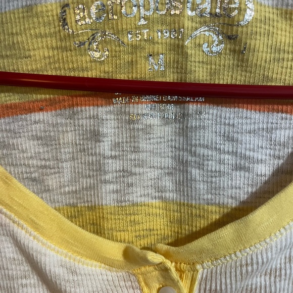 Aeropostale short sleeve button up top size medium - Picture 3 of 3